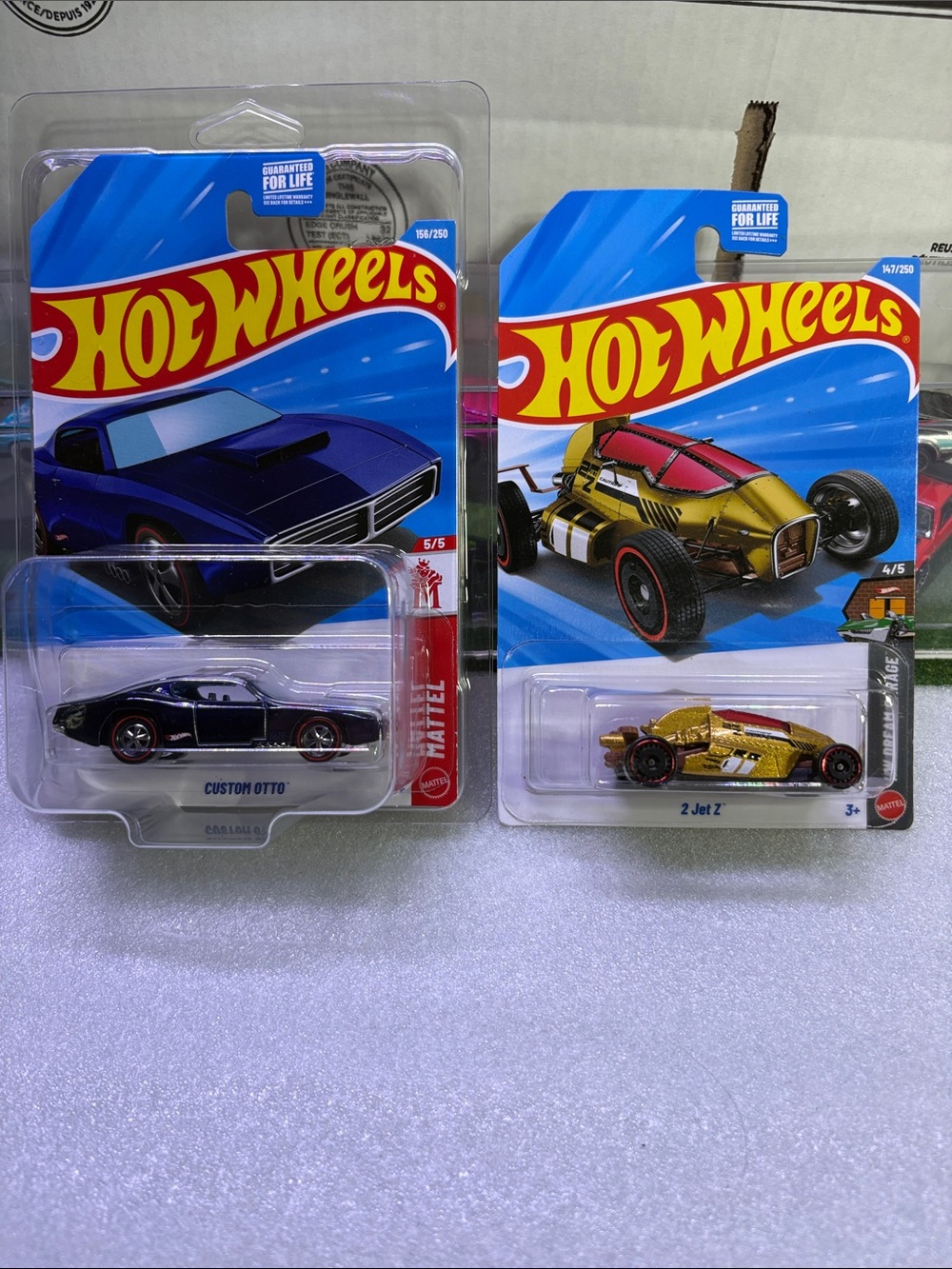 Hot wheels super treasure hunt custom Otto in protector and 2 jet Z th